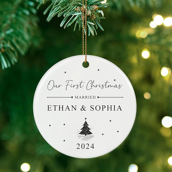 First Christmas Married Ornament 2025, Personalized Christmas Ornaments, Cuztomized Wedding Gifts, Just Married Gifts for Newlywed, Bridal Shower, Couples