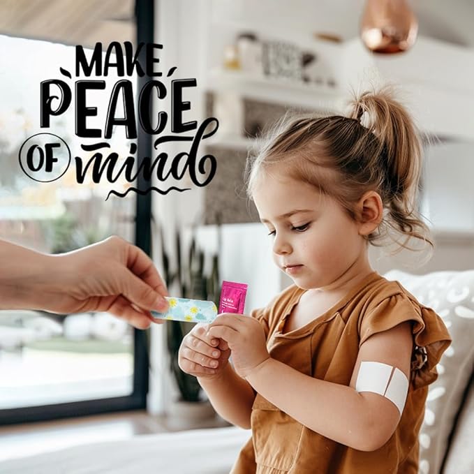 EVERLIT Mini Rescue Pack | 105 Medical Essentials Organized in Portable Storage Bag | Pocket Size Kids First Aid Kit with D Ring | Small Family-Friendly Travel Medical Kit (Original)