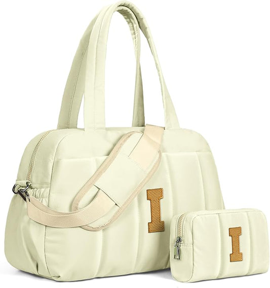 Birthday Gifts for Her-Duffle Bag for Travel Women, Travel Bags，Initial Overnight Bag with Wet Pocket，Lightweight Weekender Bags Personalized Gym Tote with Makeup Pouch