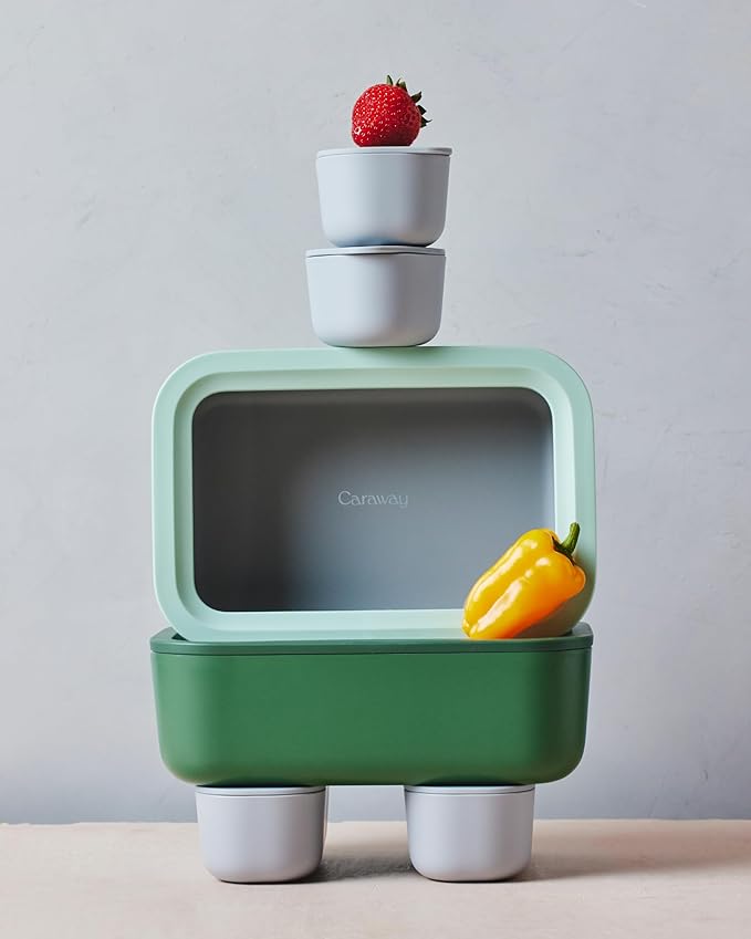 Caraway Glass Food Storage - 6.6 Cup Glass Container - Ceramic Coated Food Container - Non Toxic, Non Stick Lunch Box Container with Glass Lids - Dishwasher, Oven, & Microwave Safe - Mist