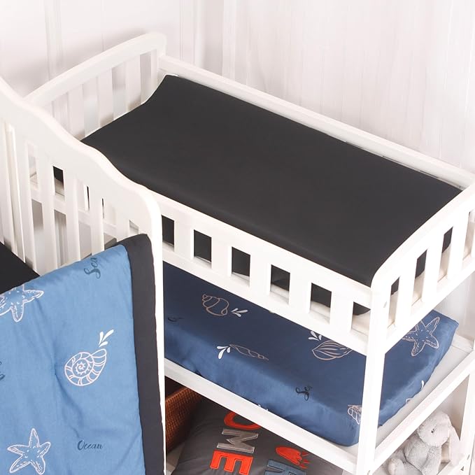 CaSaJa 4-Piece Crib Bedding Set for Boys and Girls, Nursery Baby Bedding Set Including Quilted Comforter with Fitted Crib Sheet and Changing Pad Covers, Reversible Quilt Design, Sea Conch