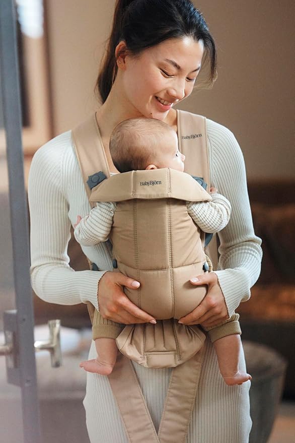 BabyBjörn Baby Carrier Mini, Beige, Woven | Newborn Carrier (7-25 lbs), Ergonomic, Easy-to-Use