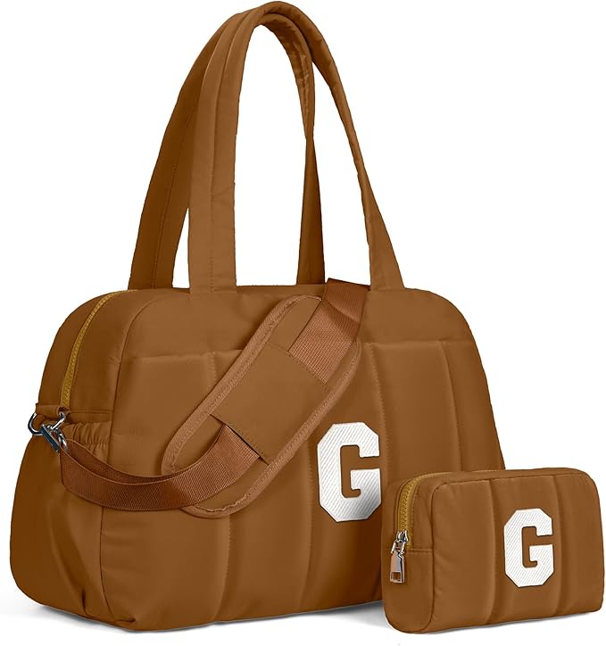 Girly Gift for Women-Duffle Bag with Letter, Carry On Bags for Women，Overnight Bag with Wet Pocket，Lightweight Travel Bags Personalized Gym Tote with Makeup Pouch