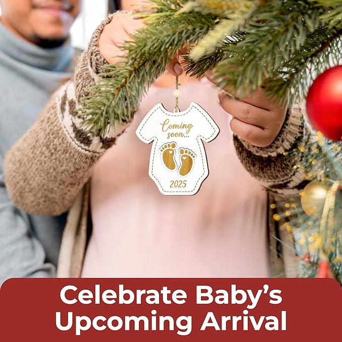 Christmas Pregnancy Announcement Ornament - New Baby Coming Soon 2025 Ornaments, Pregnant Christmas Ornament 2024 for Husband Mom, Expecting Parents to Be Gifts Baby Announcement Ideas