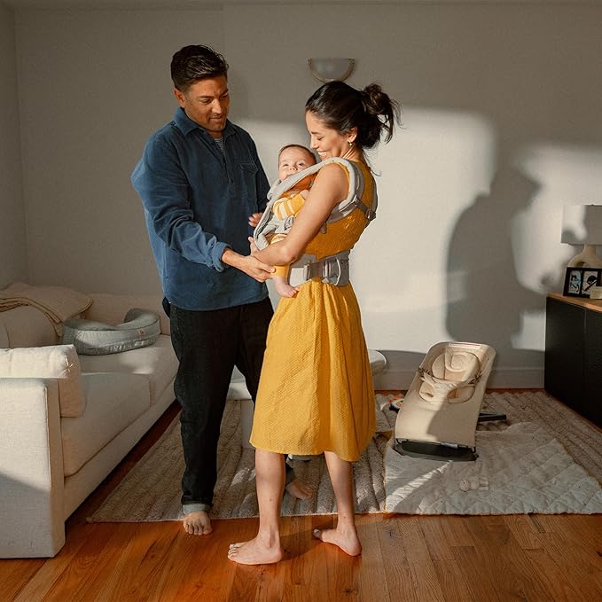 Ergobaby Omni Deluxe Baby Carrier Newborn to Toddler - Breathable Baby Carriers for Summer - All-Position Carrier with Enhanced Lumbar Support & Airflow (7-45 Pounds), Cotton, Camel